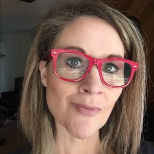 Meet your Posher, Marci